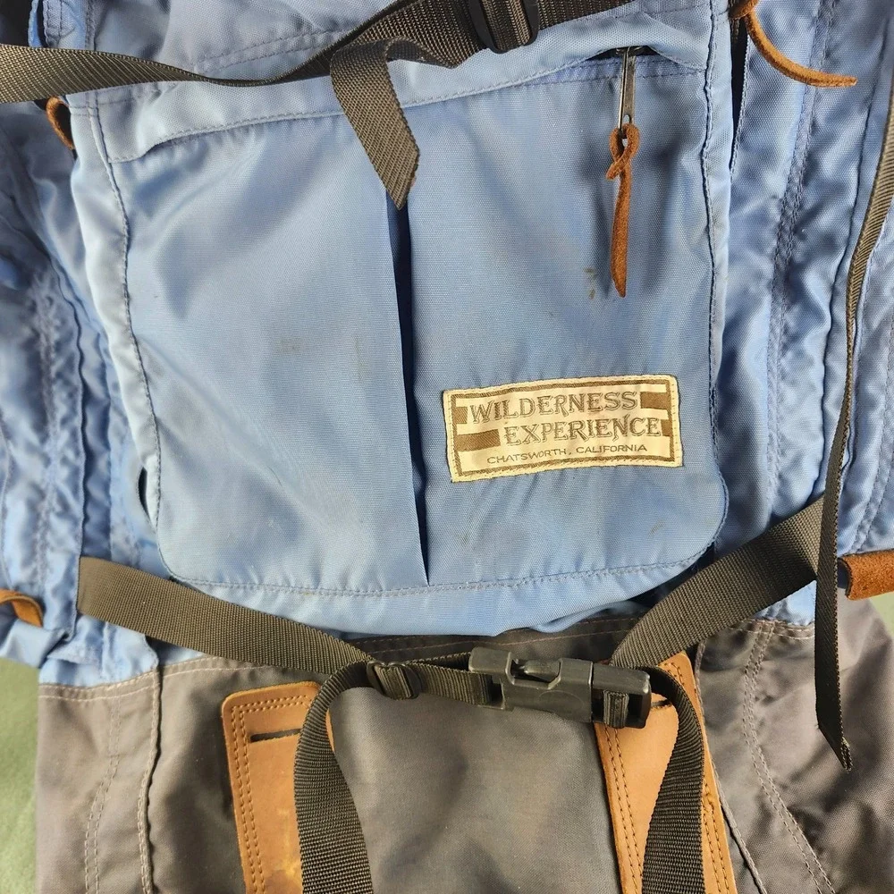 Vtg‎ WILDERNESS EXPERIENCE Blue Canvas Leather Backpack Internal Frame USA